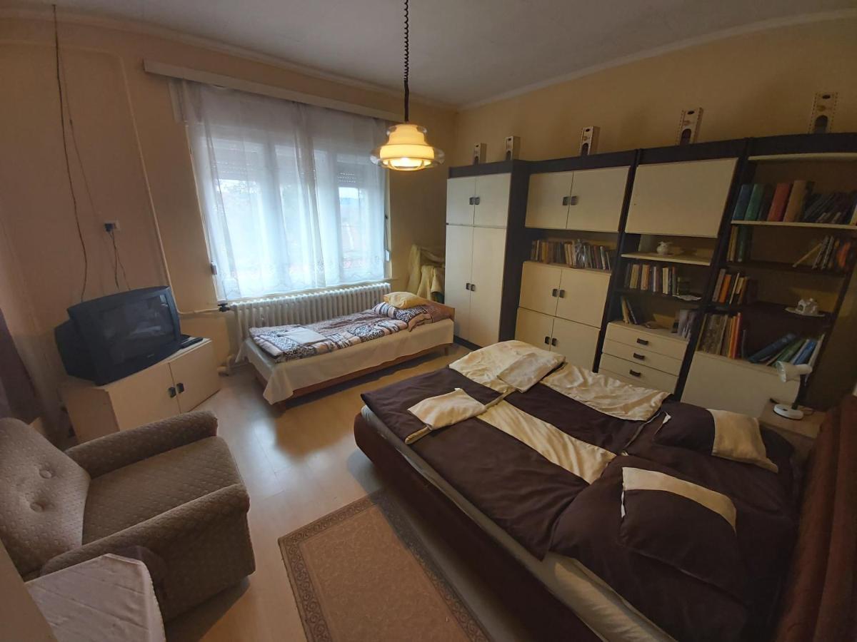 Var-Lak Vendeghaz Szendro Exterior foto